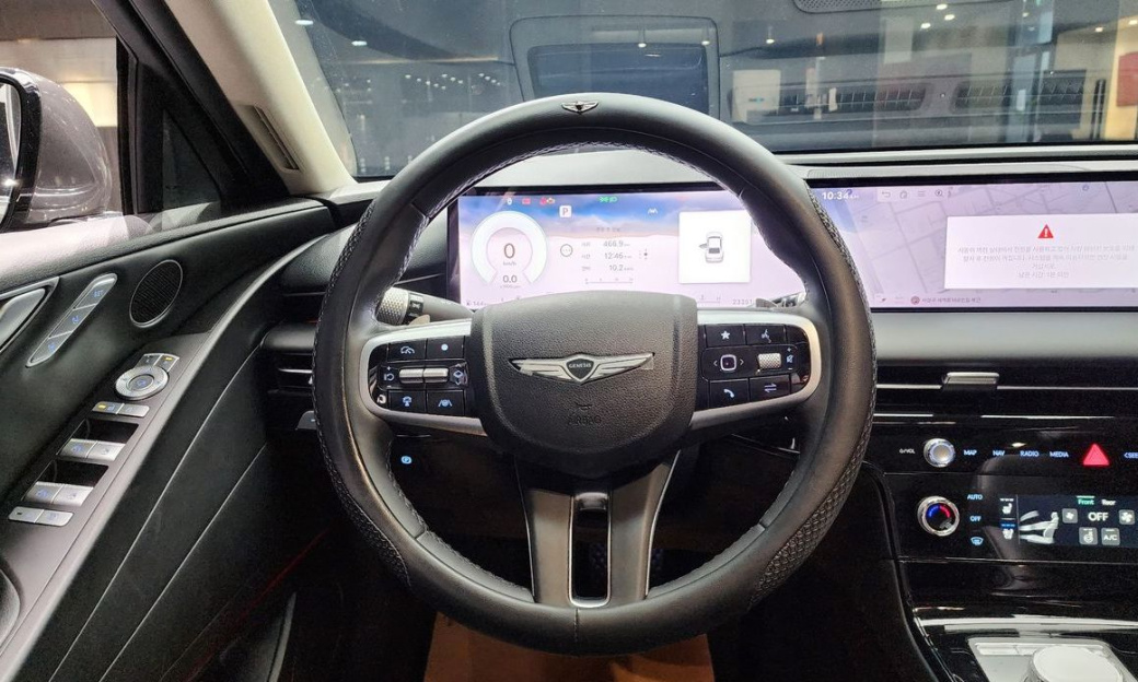 Genesis G80 Gasoline 2.5 Turbo 2WD, 2025