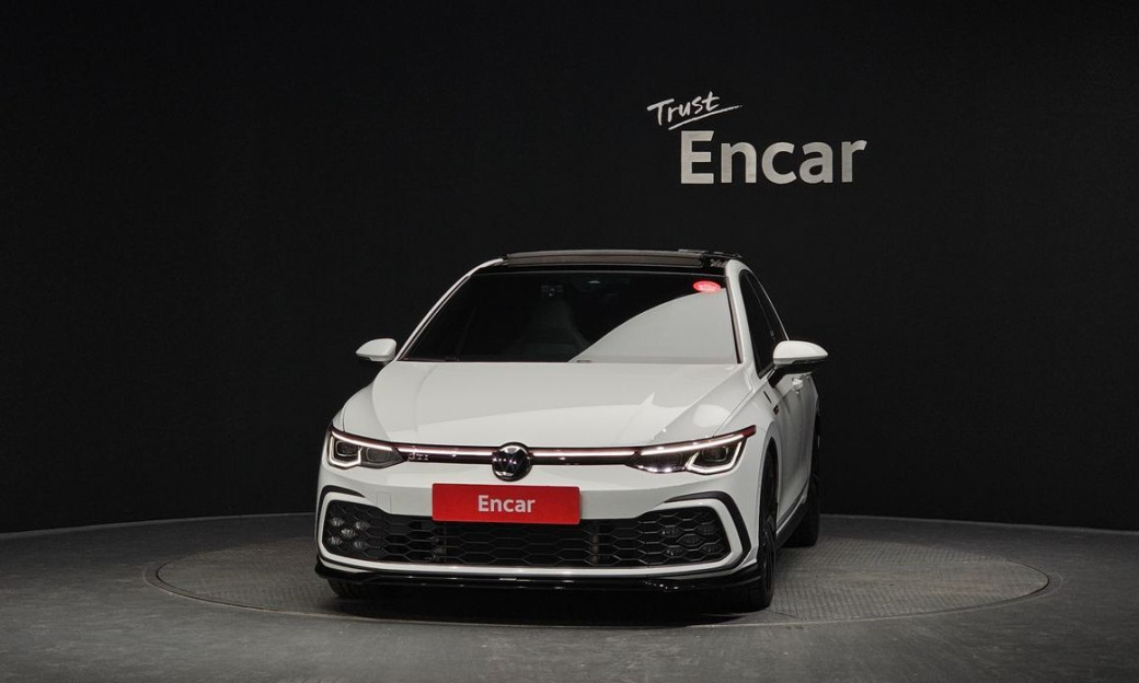 Volkswagen Golf 2.0 GTI, 2024