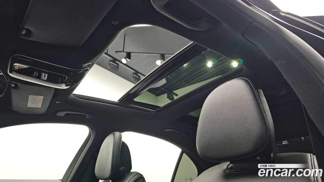 Mercedes-Benz C-Class C300 4MATIC Avantgarde, 2024