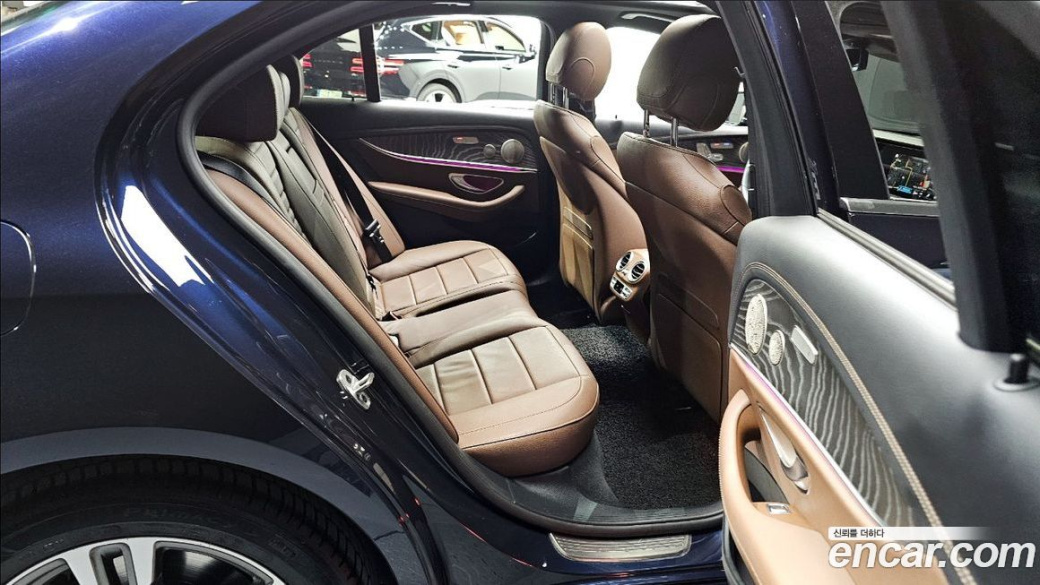Mercedes-Benz E-Class E350 4MATIC Avantgarde, 2022