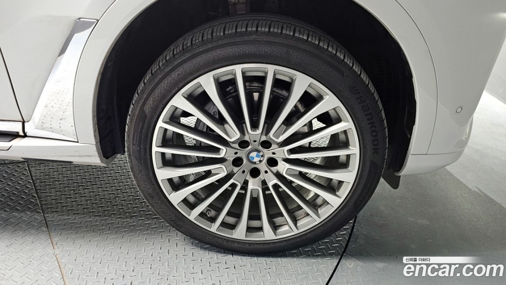 BMW X7 xDrive 40i Design Pure Excellence 7-Seater, 2022