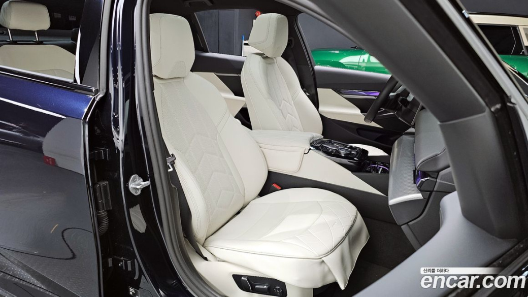 BMW 5-Series 523d M Sport, 2025