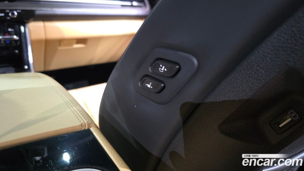 Kia Carnival 9-Seater Noblesse, 2023