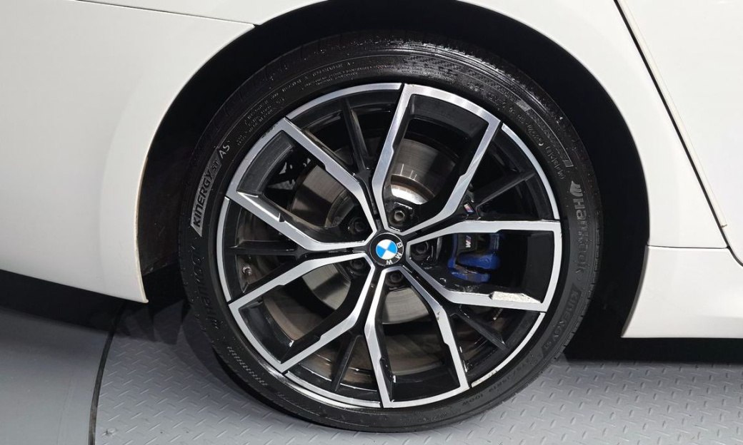 BMW 5-Series 530i xDrive M Sport Package, 2023