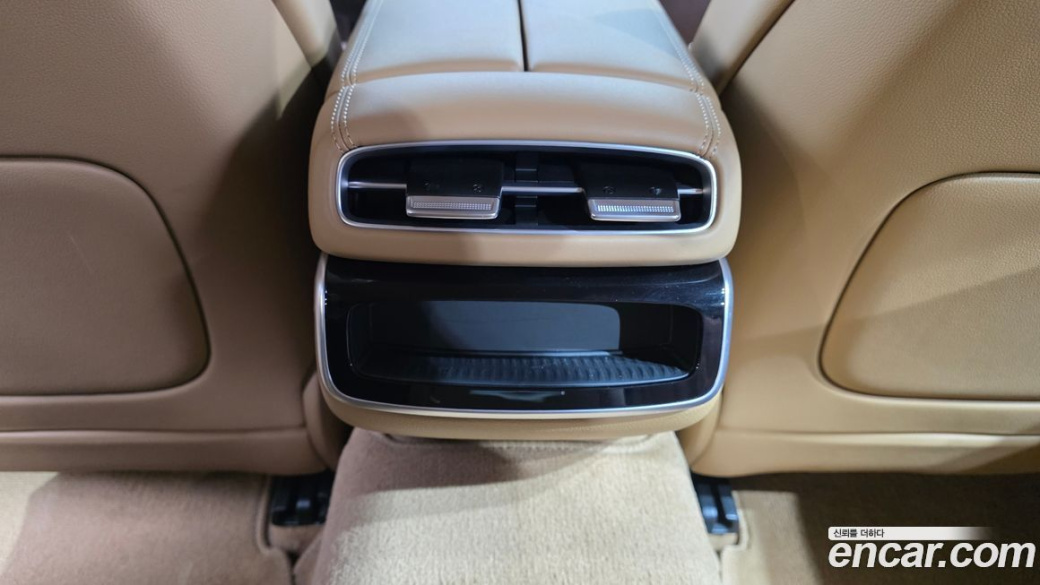 Genesis G80 Gasoline 2.5 Turbo 2WD, 2025