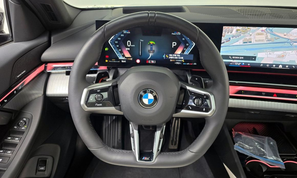 BMW 5-Series 520i M Sport, 2025
