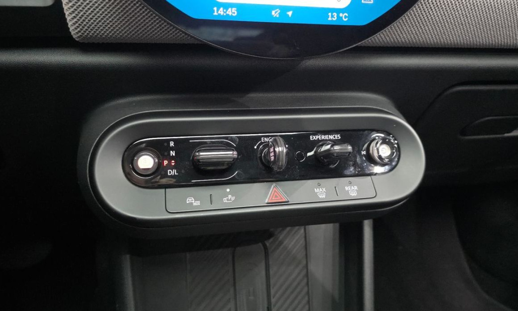Mini Cooper Favoured, 2025