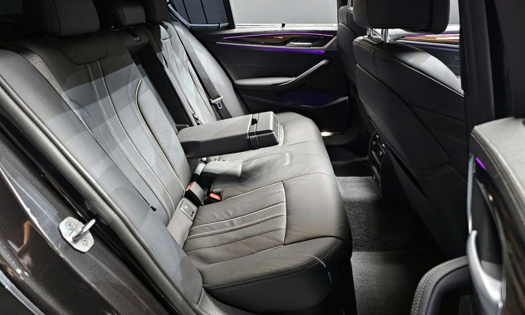 BMW 5-Series 520i M Sport, 2022