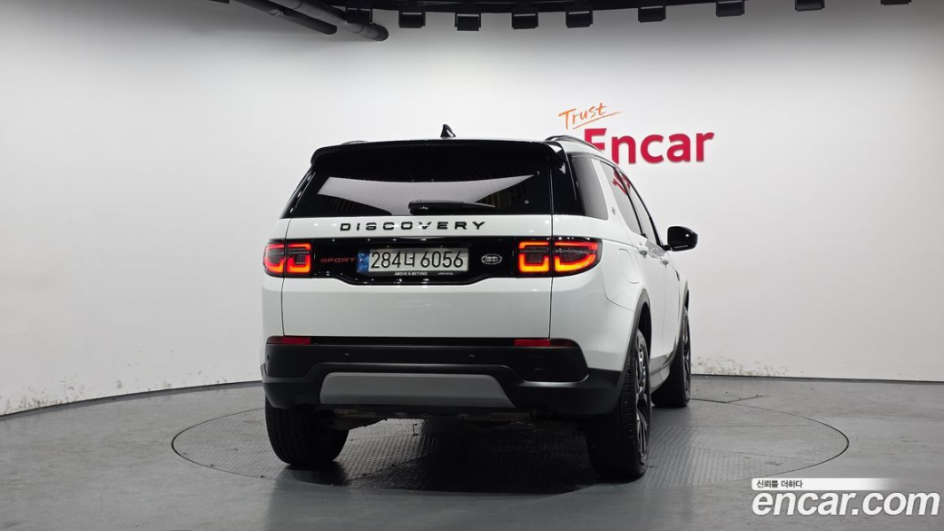 Land Rover Discovery Sport P250 SE, 2022