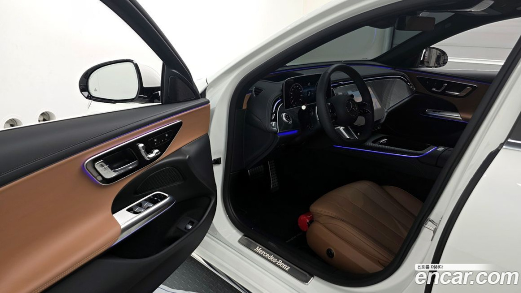 Mercedes-Benz E-Class E200 AMG Line, 2026