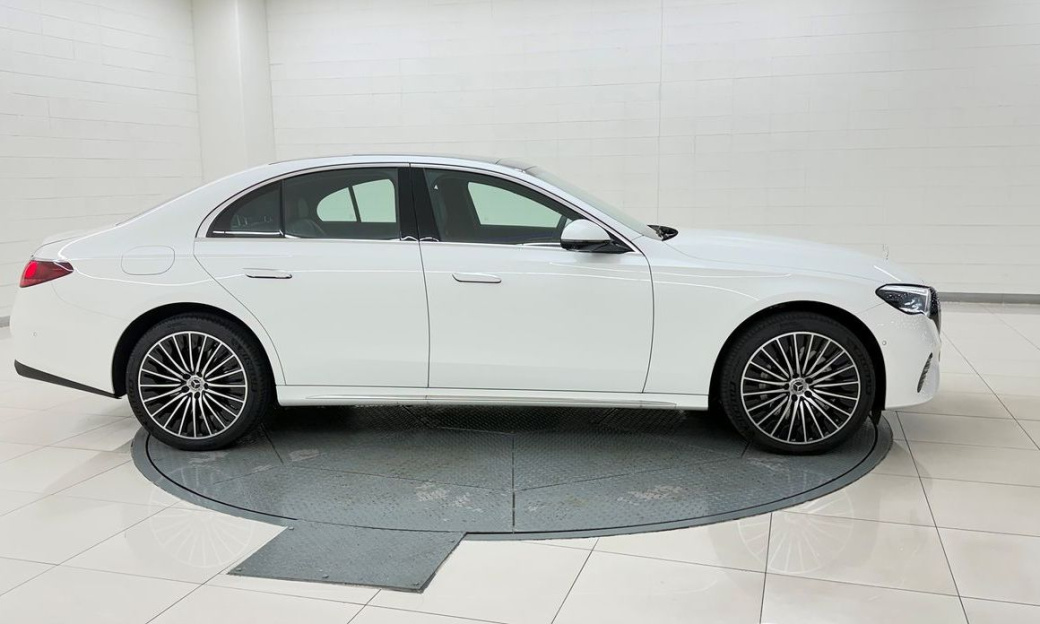 Mercedes-Benz E-Class E450 4MATIC Exclusive, 2025