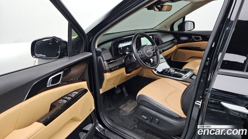 Kia Carnival 9-Seater Signature, 2022