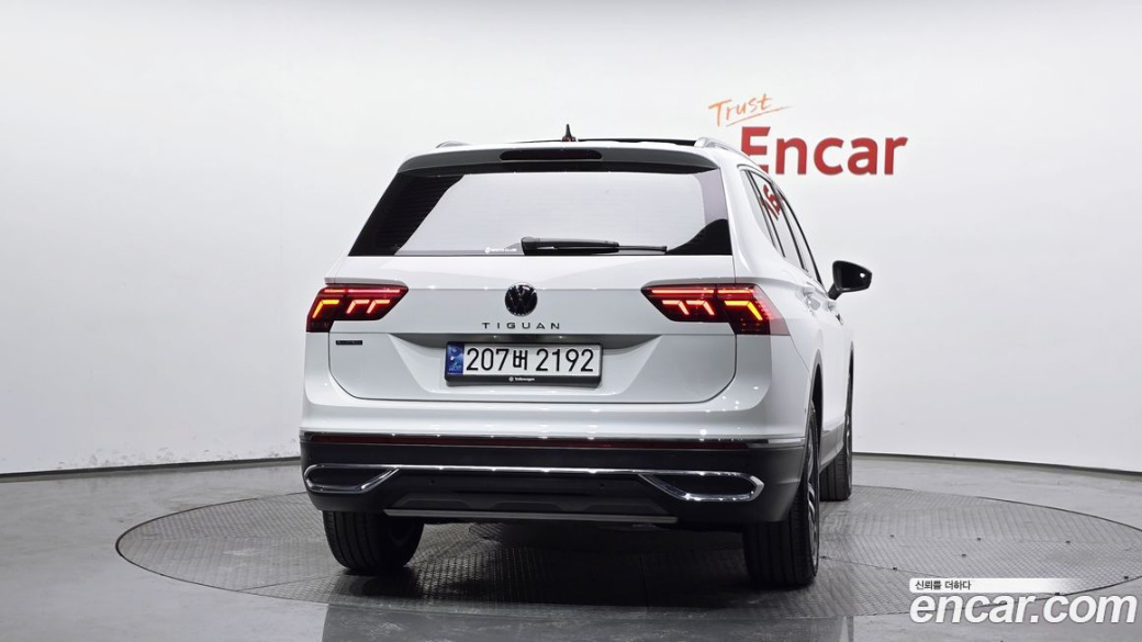 Volkswagen Tiguan 2.0 TSI Prestige, 2023