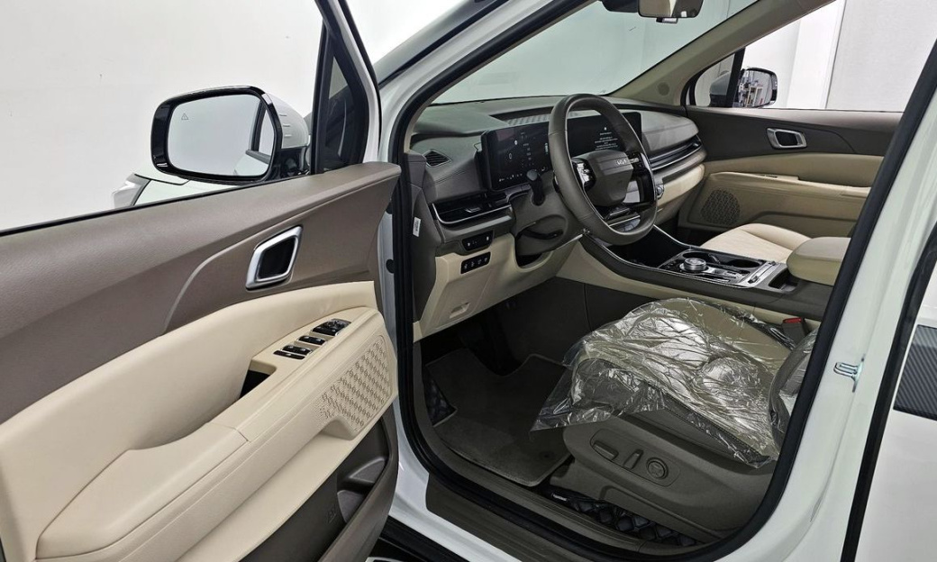 Kia Carnival 9-Seater Noblesse, 2025