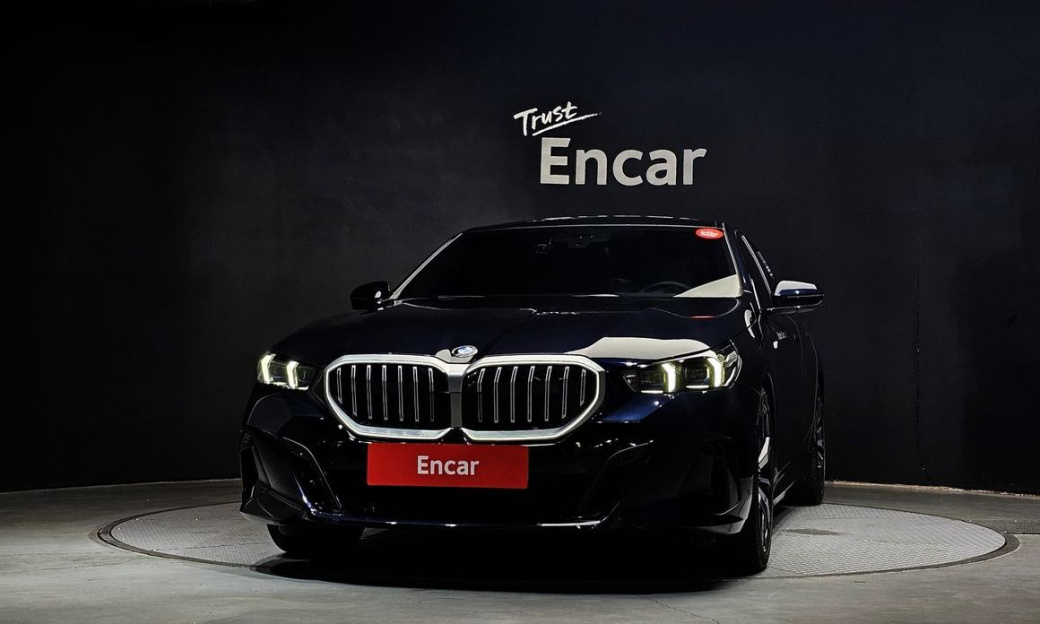 BMW 5-Series 530i xDrive M Sport, 2024