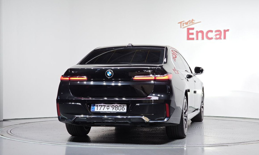 BMW 7-Series 740i xDrive M Sport, 2024
