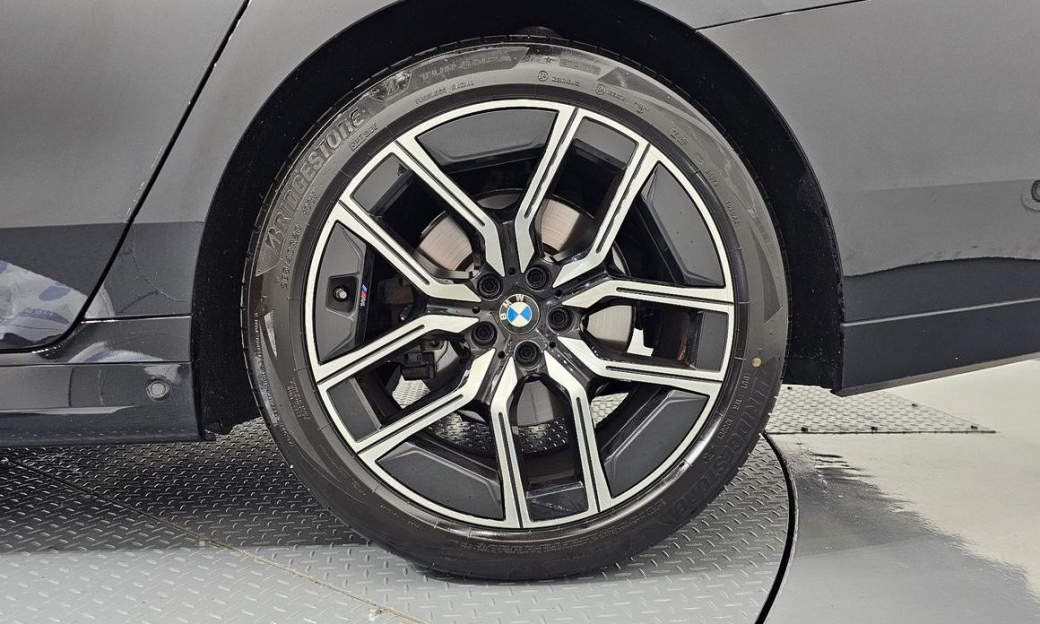 BMW 7-Series 740i xDrive M Sport Limited, 2024