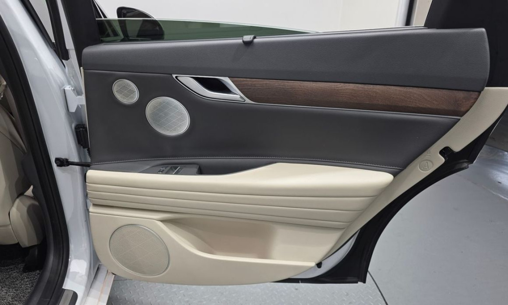 Genesis G80 Gasoline 2.5 Turbo AWD, 2023
