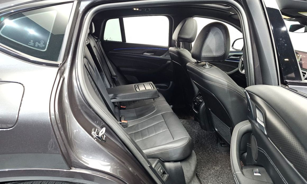 BMW X4 xDrive20i M Sport, 2022