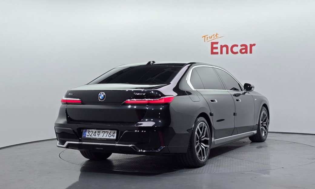 BMW 7-Series 740d xDrive M Sport, 2025