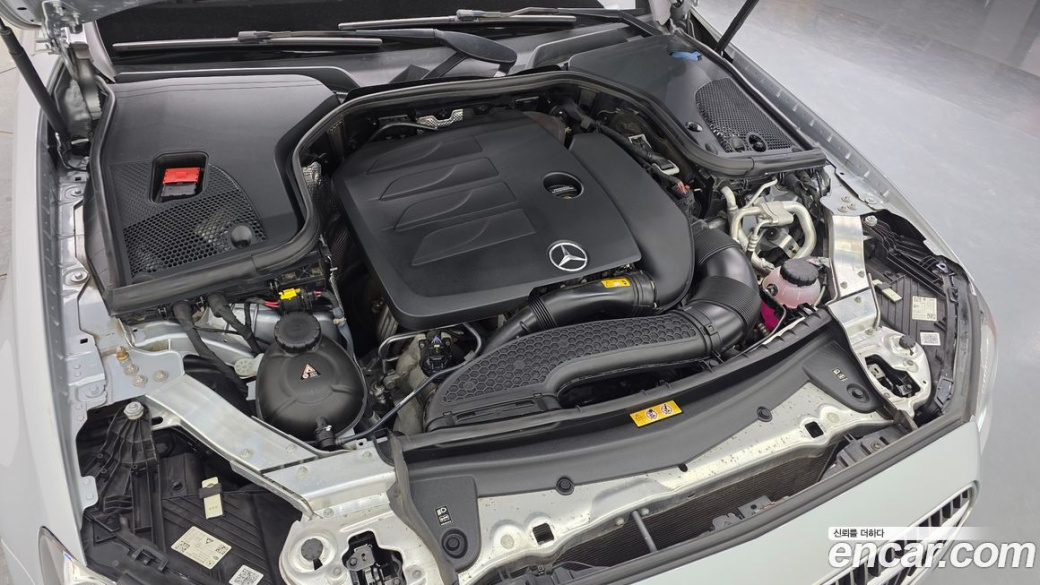 Mercedes-Benz E-Class E350 4MATIC Avantgarde, 2022