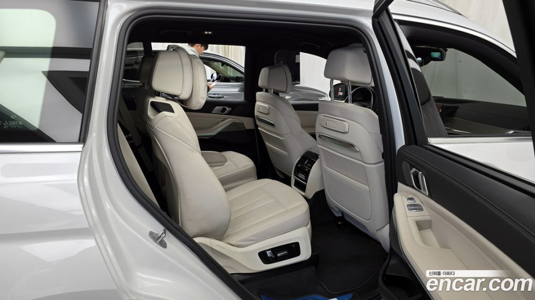 BMW X7 xDrive 40d Design Pure Excellence 6-Seater, 2023