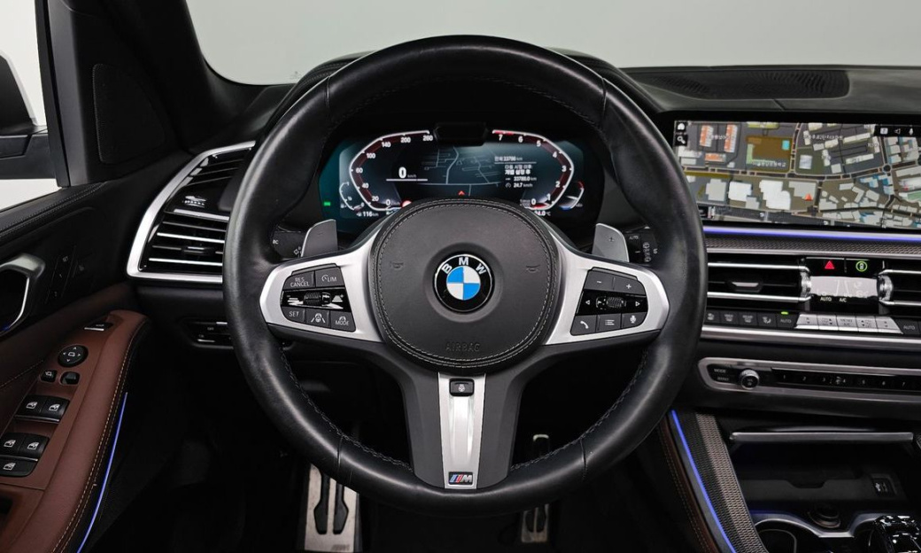 BMW X5 xDrive 40i M Sport, 2022