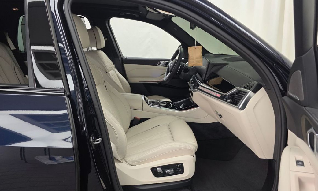 BMW X5 xDrive 40i M Sport, 2025