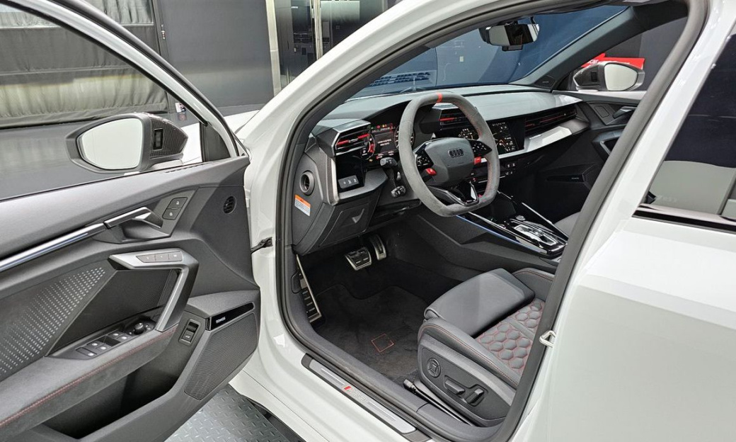 Audi RS3 2.5 TFSI Quattro, 2025