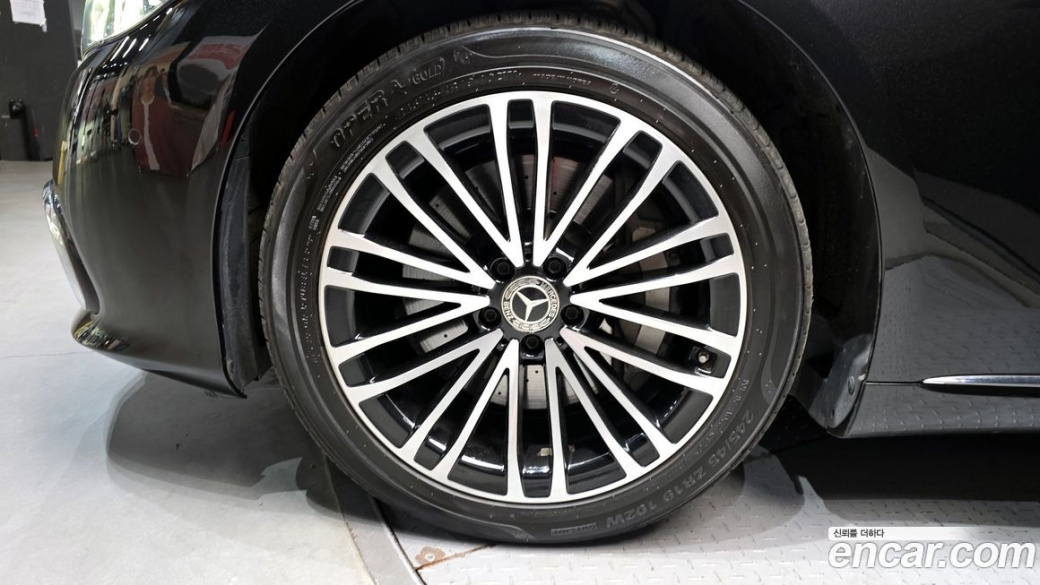 Mercedes-Benz S-Class S350 d, 2022