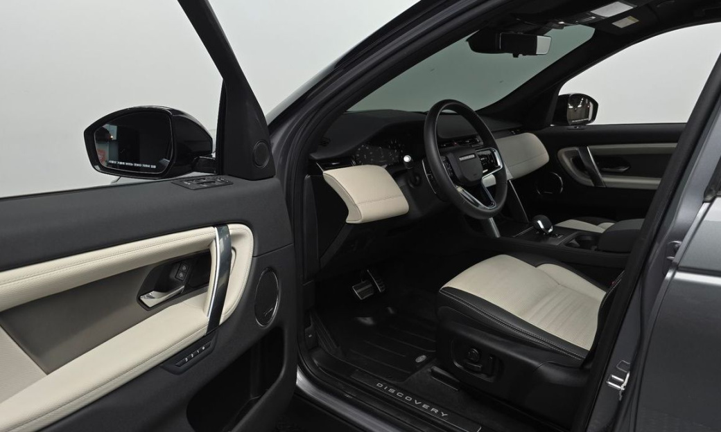 Land Rover Discovery Sport P250 Dynamic SE, 2025