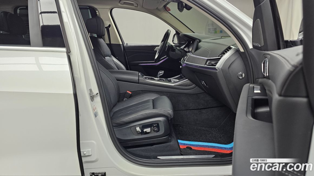 BMW X7 xDrive 40i Design Pure Excellence 6-Seater, 2022