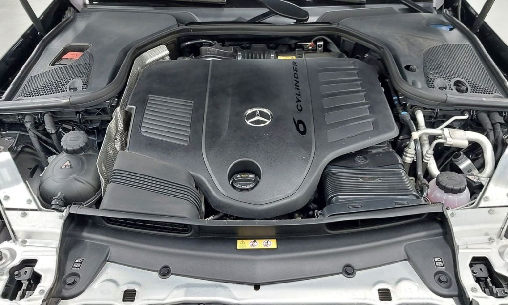 Mercedes-Benz E-Class E450 4MATIC Exclusive, 2023
