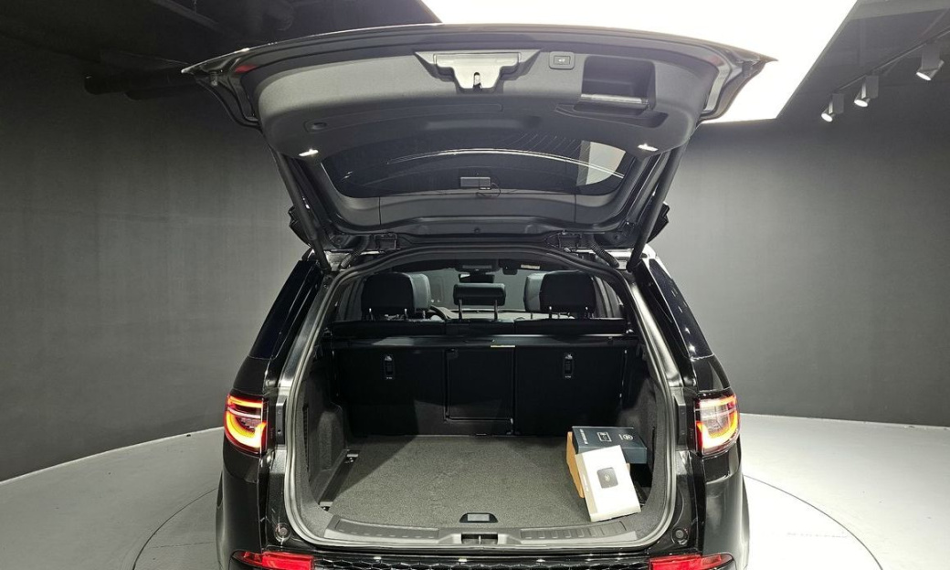 Land Rover Discovery Sport P250 Dynamic SE, 2025