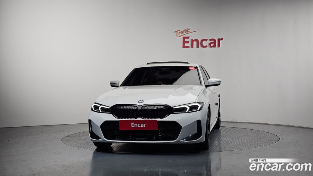 BMW 3-Series 320i M Sport, 2023