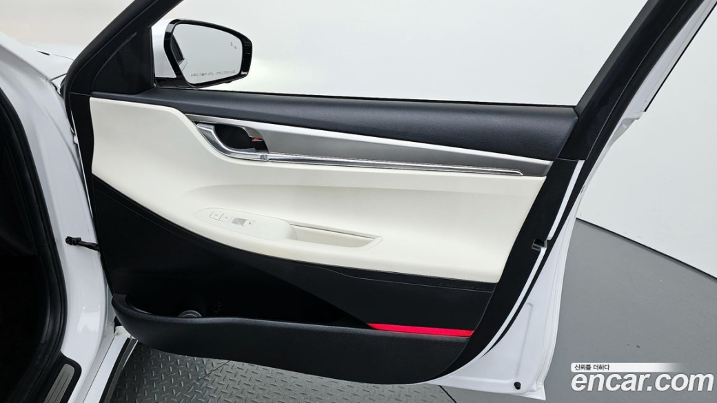 Hyundai Grandeur 2.5, 2023