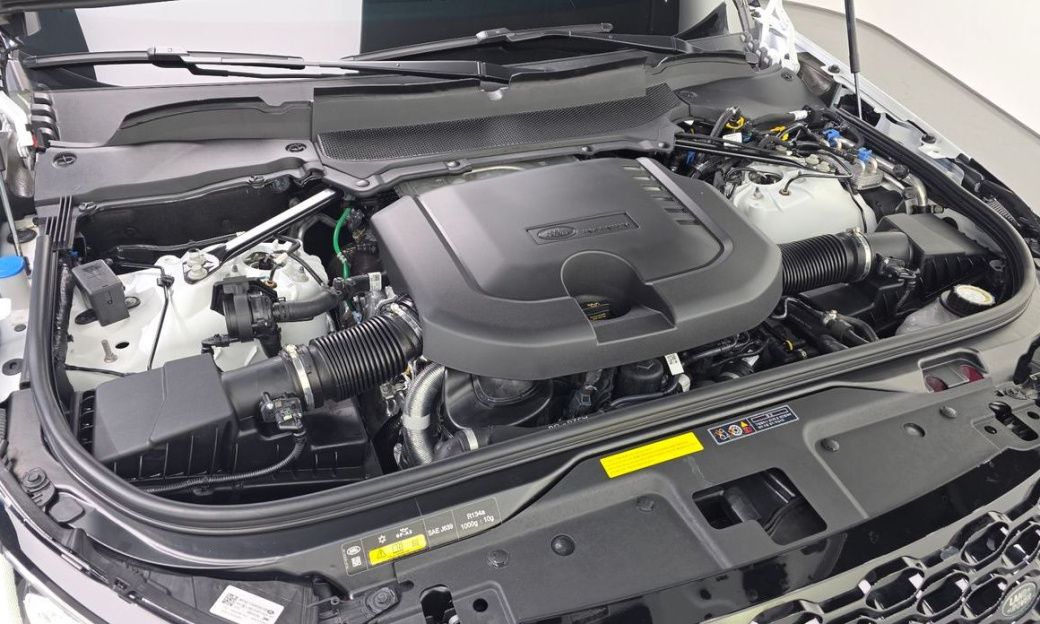 Land Rover Discovery D300 Dynamic HSE, 2024