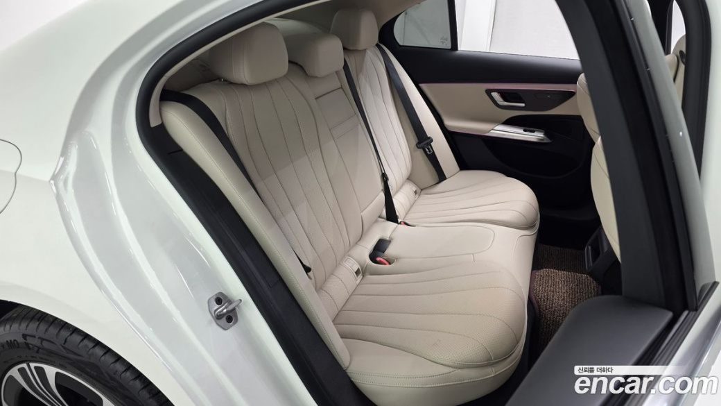 Mercedes-Benz E-Class E200 Avantgarde, 2026