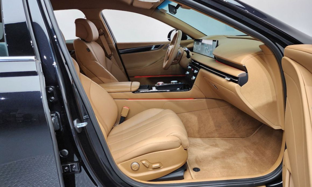 Genesis G80 Gasoline 2.5 Turbo 2WD, 2026
