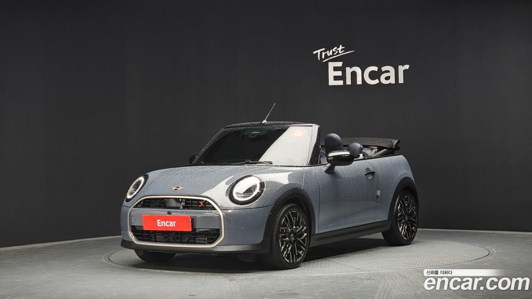 Mini Cooper Convertible Favoured, 2025