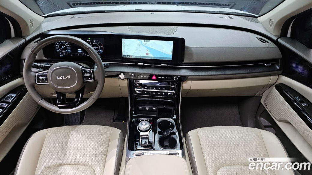 Kia Carnival 9-Seater Signature, 2022