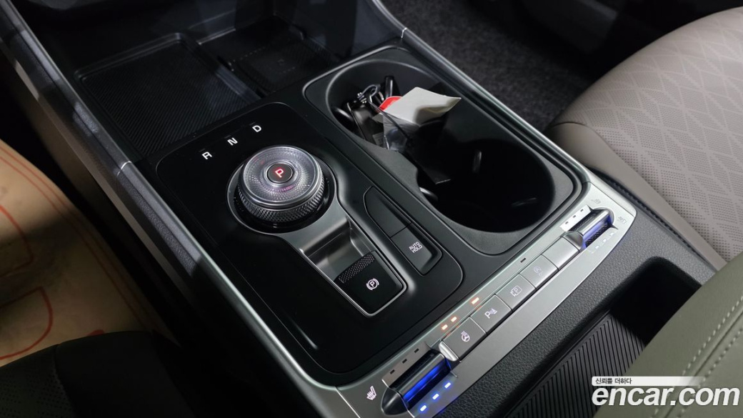 Kia Carnival 9-Seater Prestige, 2025