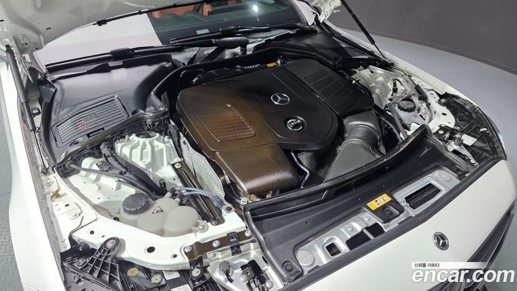 Mercedes-Benz C-Class C300 4MATIC Avantgarde, 2023