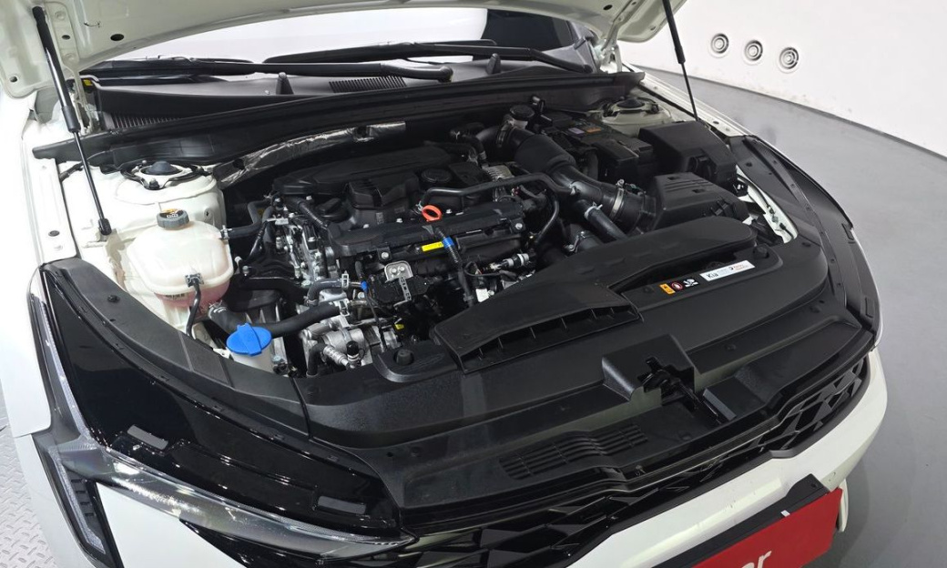 Kia K5 1.6 Turbo, 2024