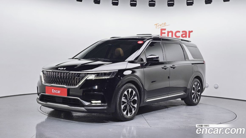 Kia Carnival 9-Seater Signature, 2023