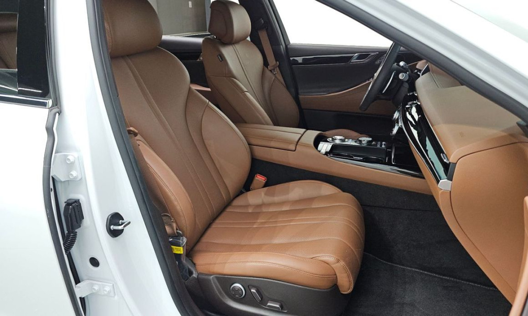 Genesis G80 Gasoline 2.5 Turbo 2WD, 2024