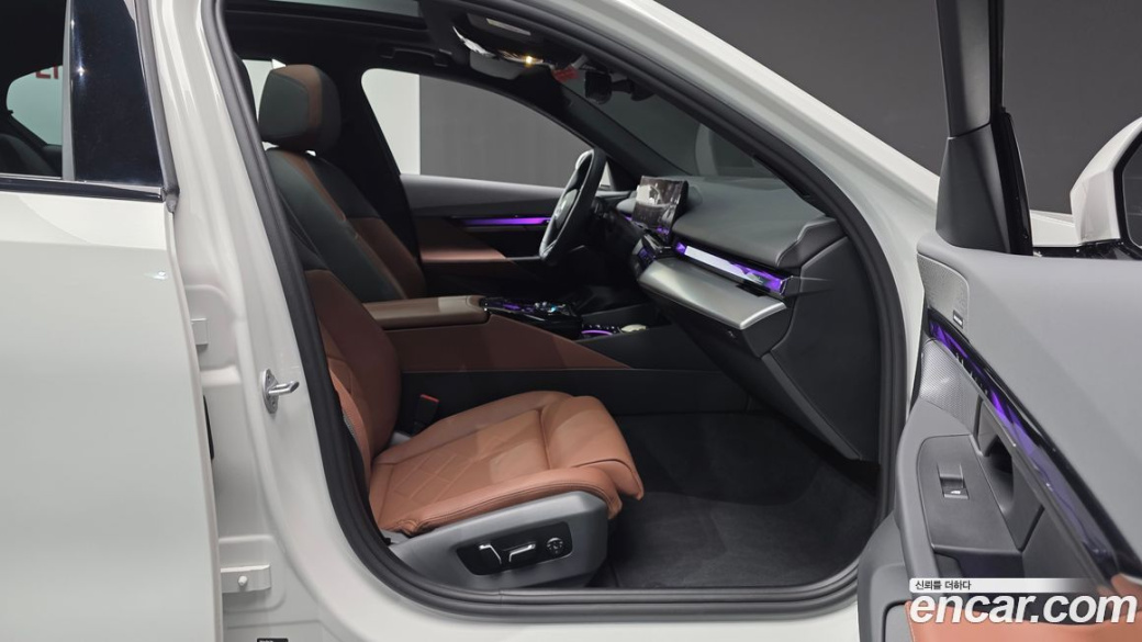 BMW 5-Series 530i xDrive M Sport, 2025