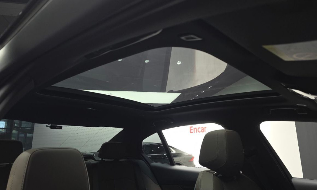 BMW 5-Series 523d M Sport, 2025