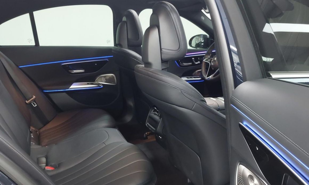 Mercedes-Benz E-Class E300 4MATIC Exclusive, 2024