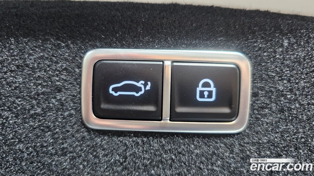 Genesis G80 Gasoline 2.5 Turbo 2WD, 2025